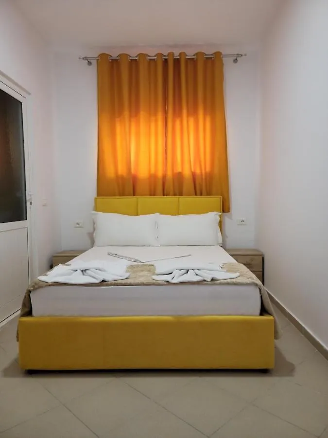 Hostel K13 Sarandë 0*,  Albanië