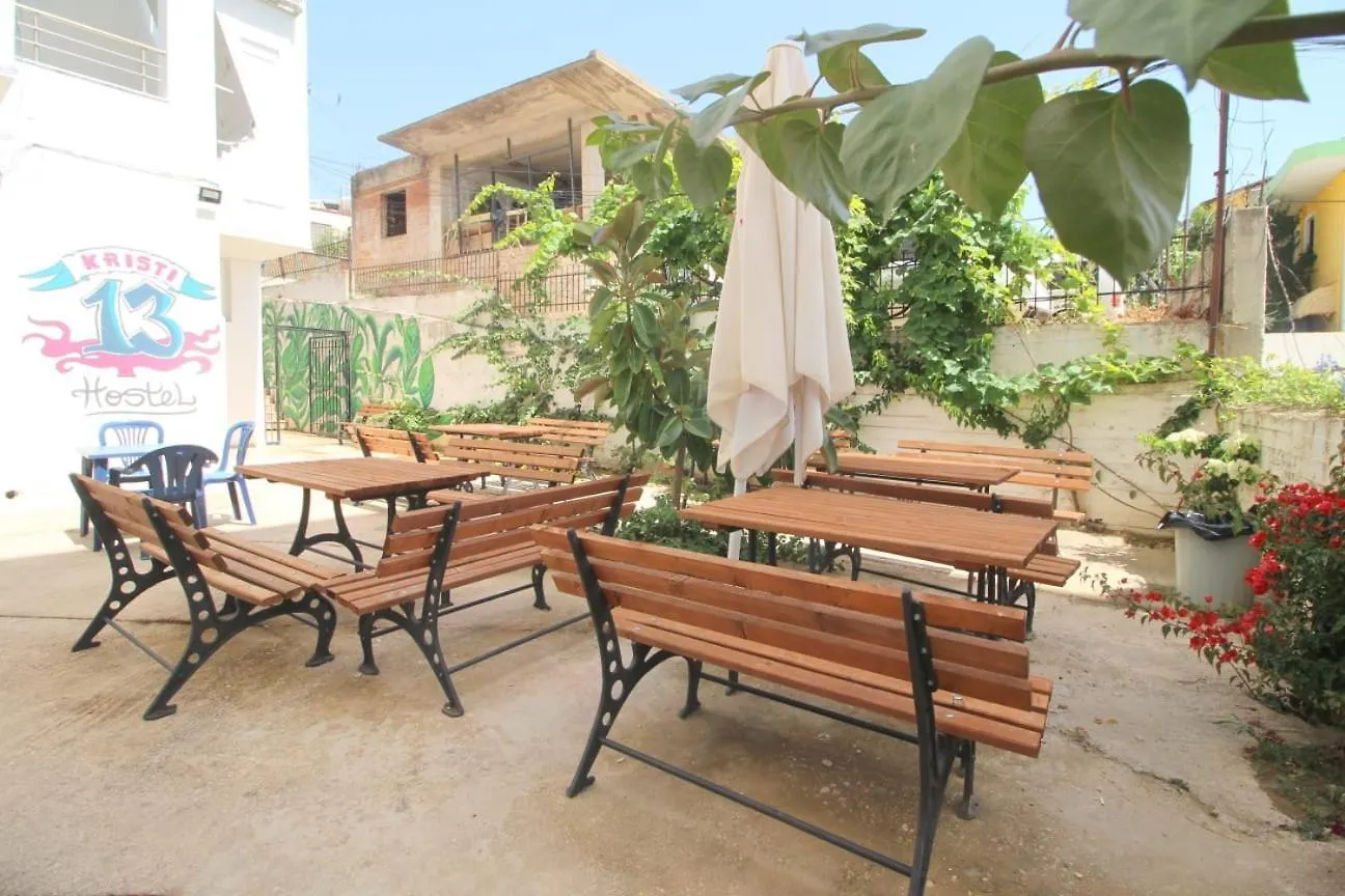 Hostel K13 Sarandë
