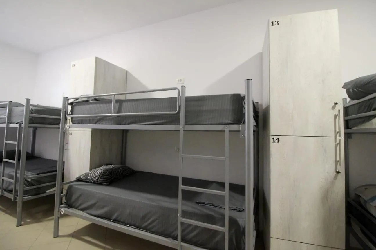 Hostel K13 Sarandë