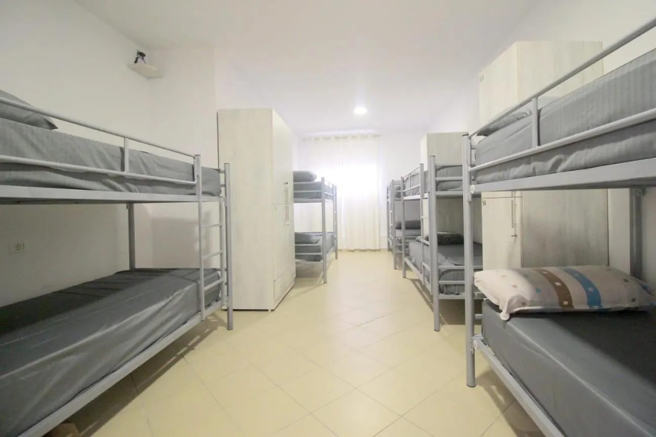 Hostel K13 Sarandë