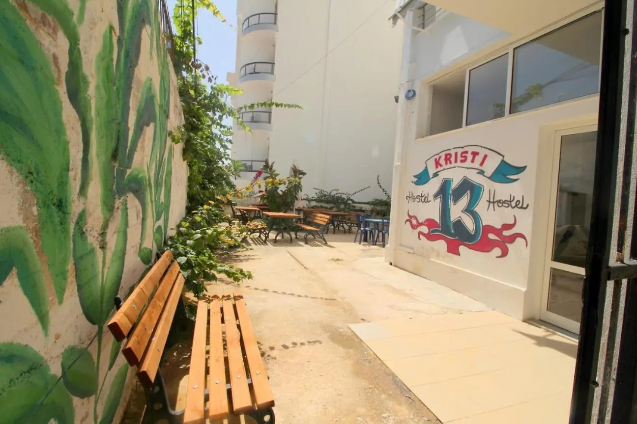 Hostel K13 Sarandë Albanië