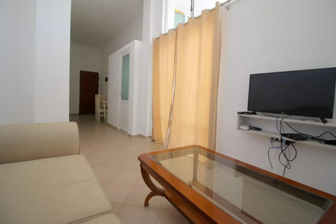 Hostel K13 Sarandë