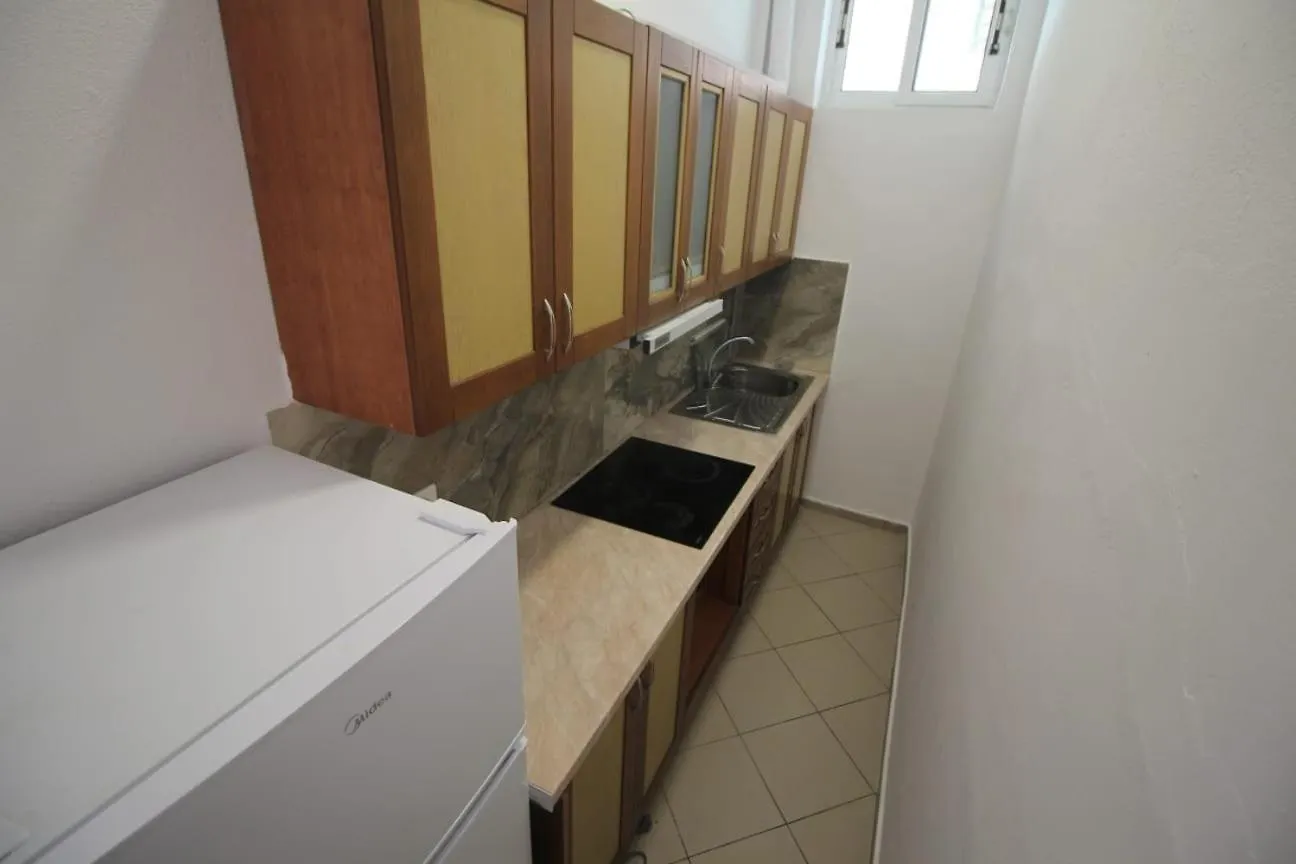 Hostel K13 Sarande 0*,