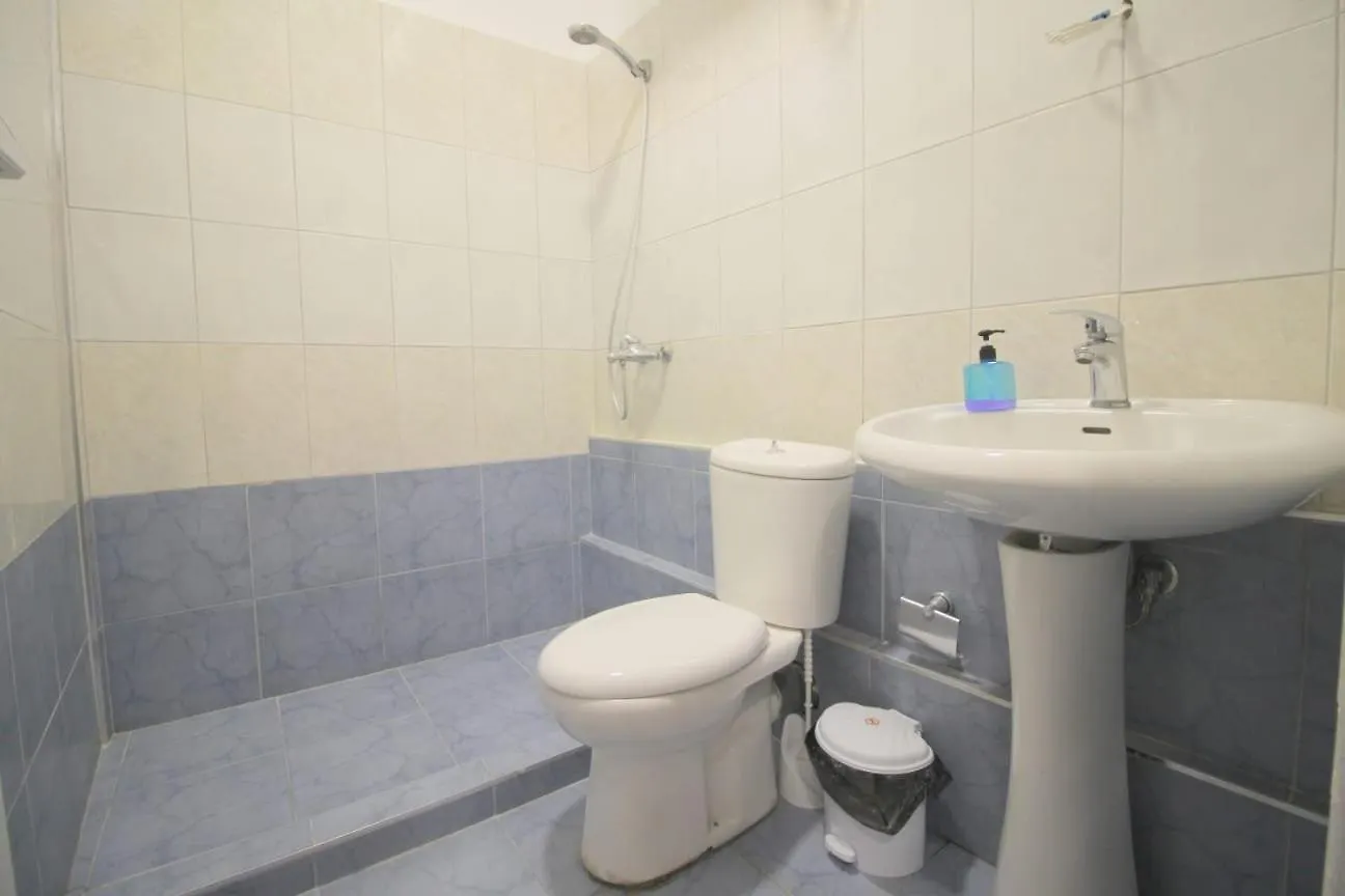 Hostel K13 Sarandë Albanië