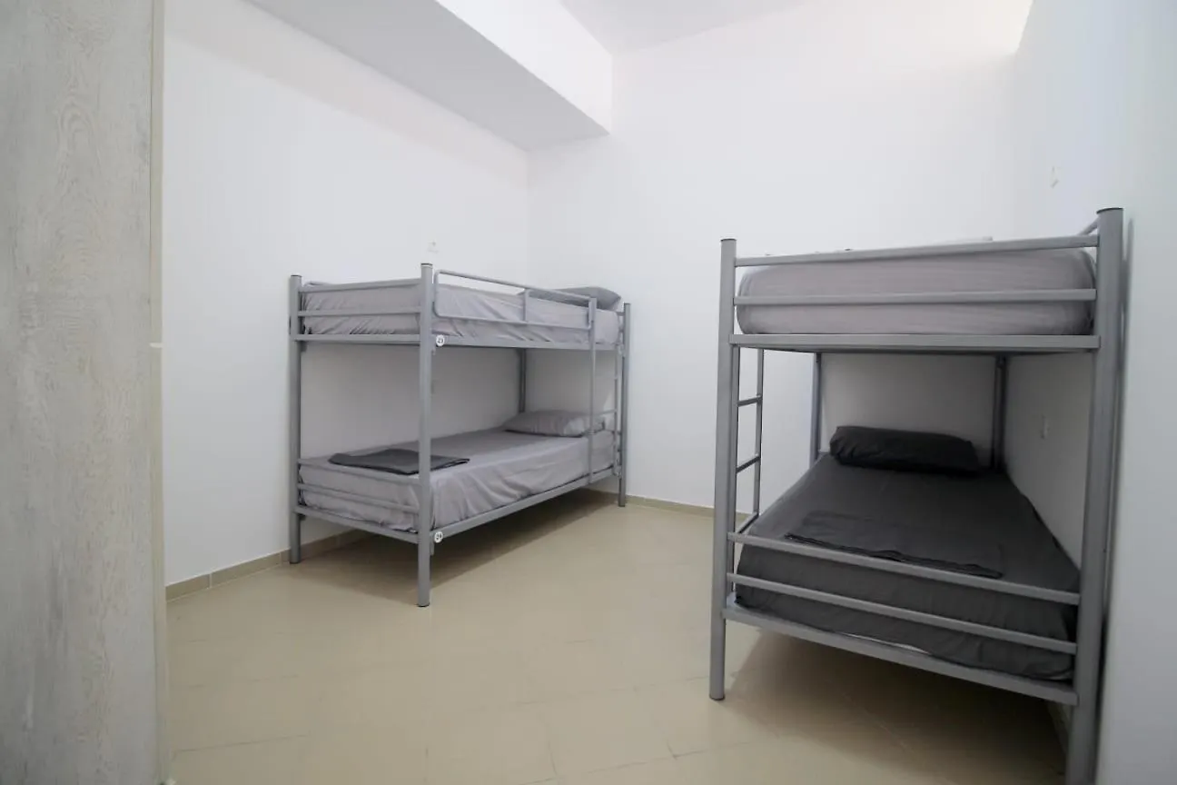 Hostel K13 Sarandë