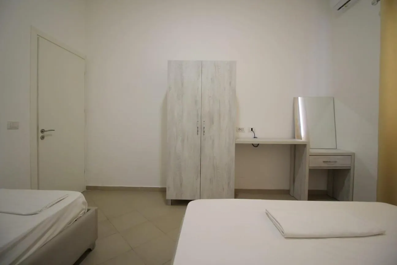 Hostel K13 Sarande 0*,