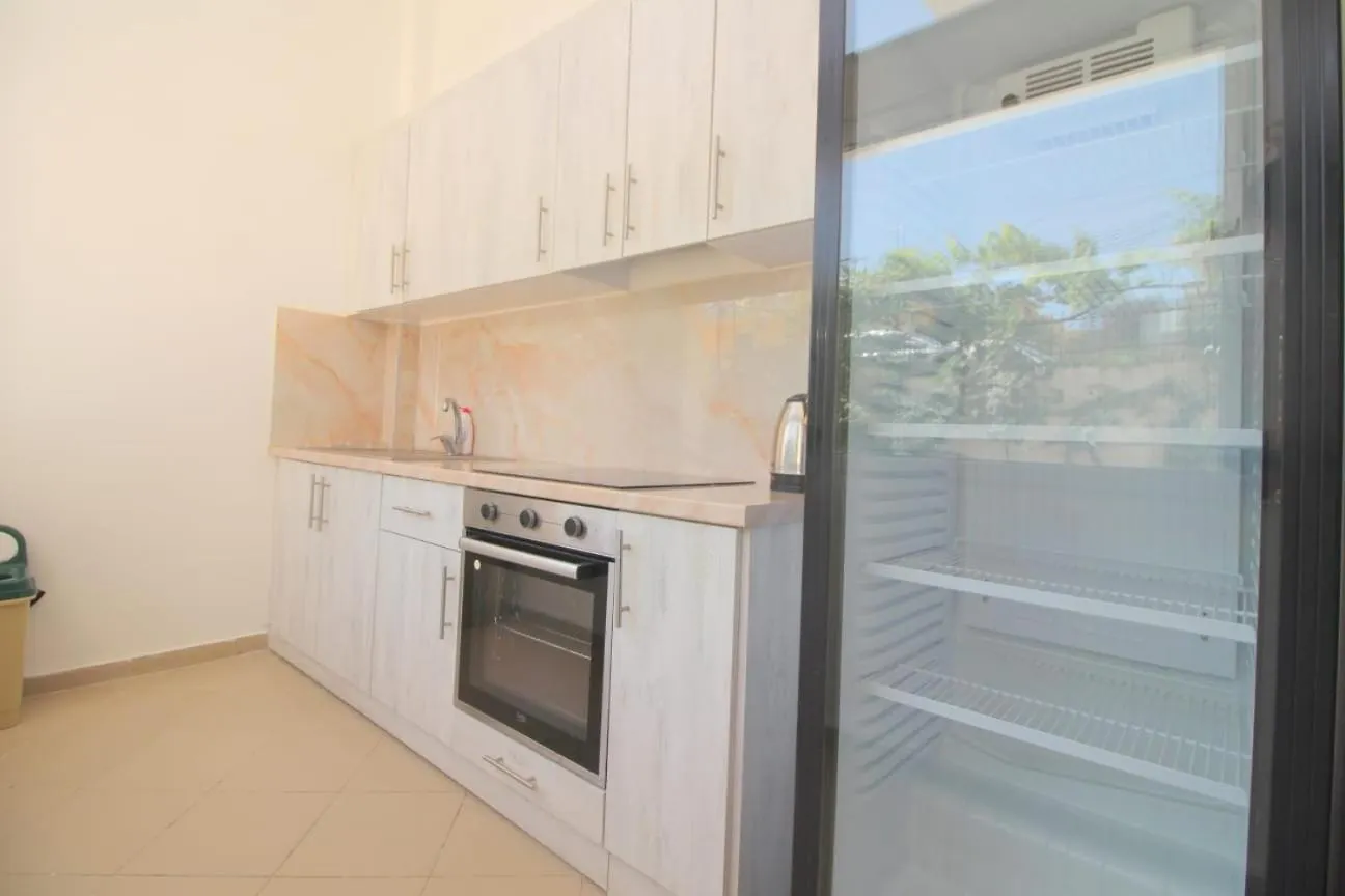 Hostel K13 Sarandë Albanië