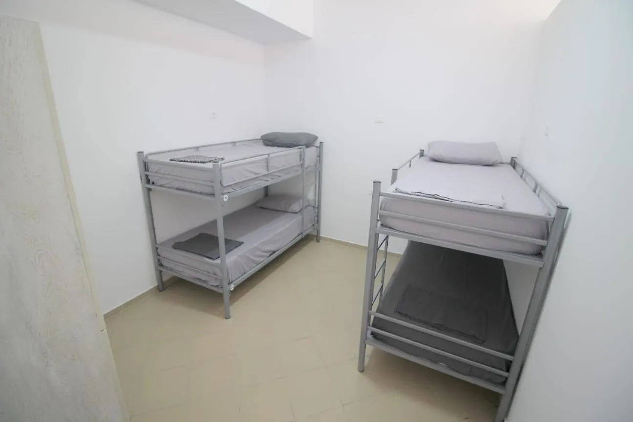 Hostel K13 Sarandë