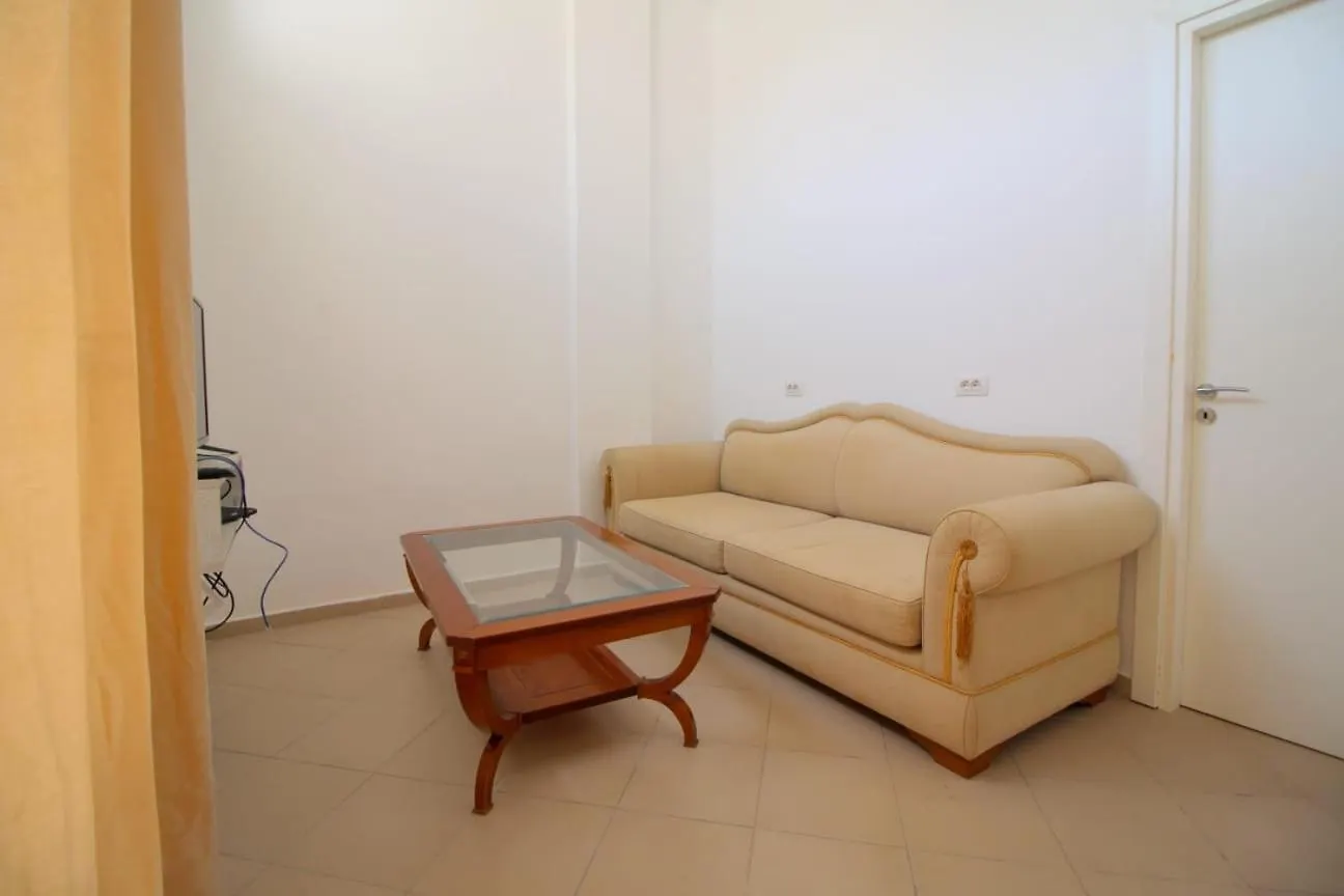 Hostel K13 Sarandë Albanië